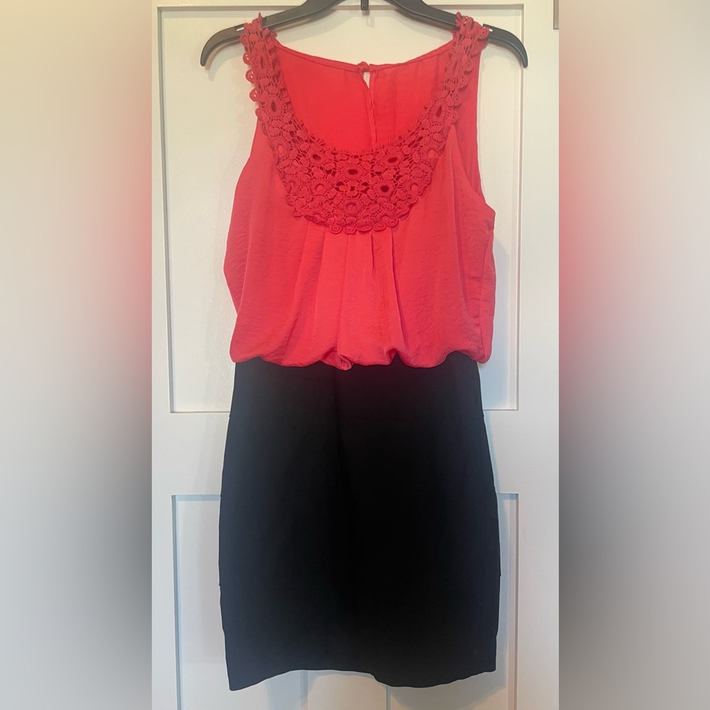 B Darlin minidress Coral black with bodycon bottom beach resort cruise Size 10